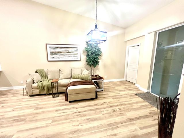 10619 SW Cam Run, Port St Lucie, FL 34987