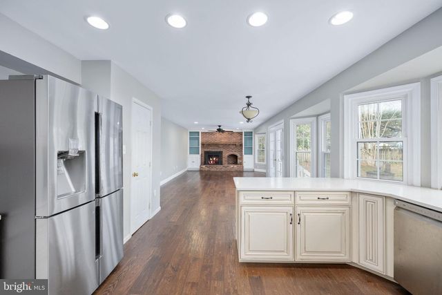 30 LARKWOOD CT, Stafford, VA 22554