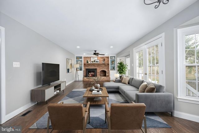 30 LARKWOOD CT, Stafford, VA 22554