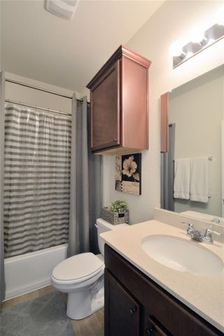 213 Compania DR, Liberty Hill, TX 78642