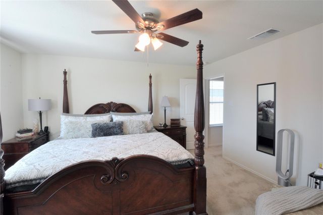 213 Compania DR, Liberty Hill, TX 78642