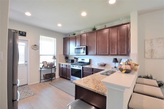 213 Compania DR, Liberty Hill, TX 78642