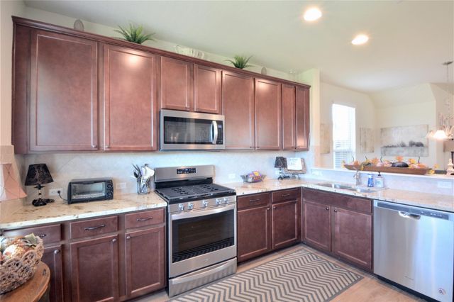 213 Compania DR, Liberty Hill, TX 78642