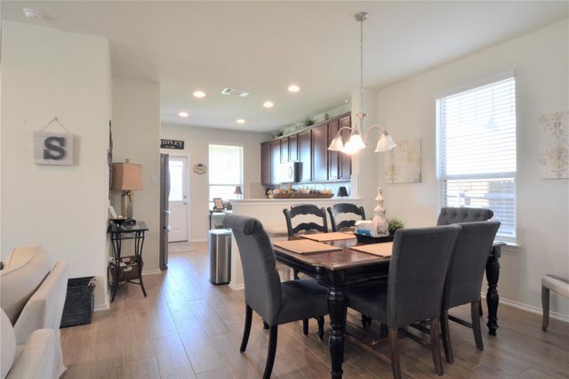 213 Compania DR, Liberty Hill, TX 78642