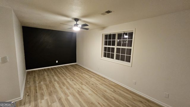 6900 Roswell Rd F9, Sandy Springs, GA 30328