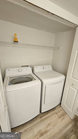 6900 Roswell Rd F9, Sandy Springs, GA 30328