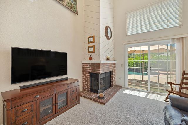 100 Bermuda Ct, Roseville, CA 95678