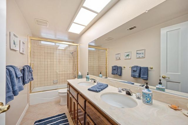 100 Bermuda Ct, Roseville, CA 95678