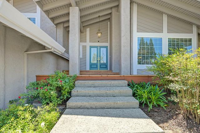 100 Bermuda Ct, Roseville, CA 95678