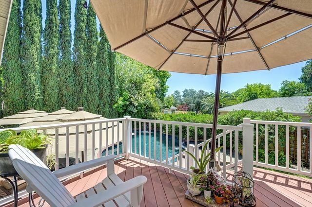 100 Bermuda Ct, Roseville, CA 95678