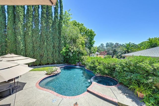 100 Bermuda Ct, Roseville, CA 95678