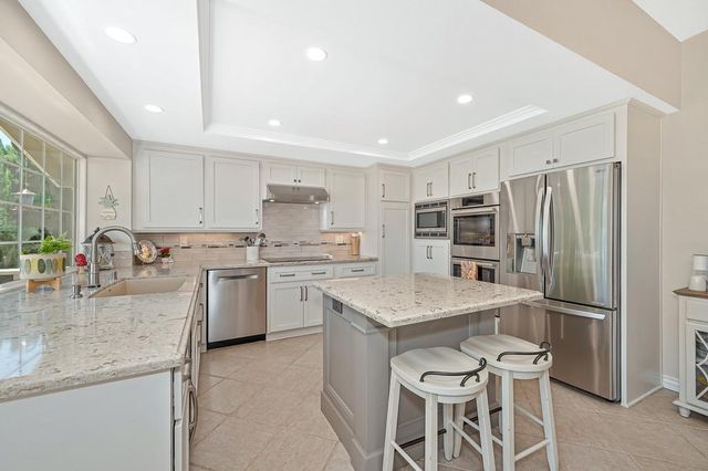 100 Bermuda Ct, Roseville, CA 95678