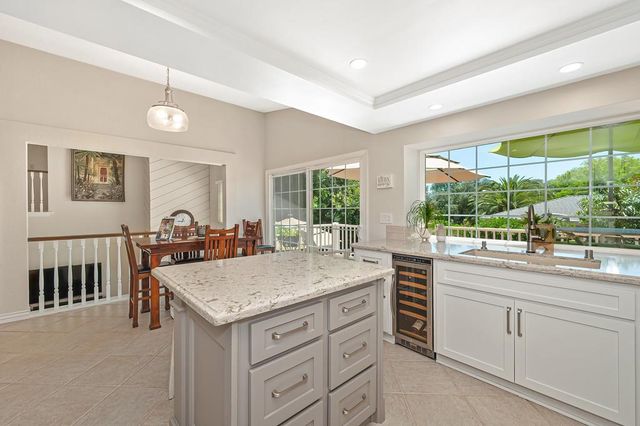 100 Bermuda Ct, Roseville, CA 95678