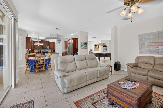 7541 DOWNWINDS Lane, Lake Worth, FL 33467