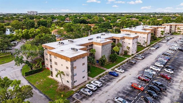8161 SW 24Th Ct 404, Davie, FL 33324