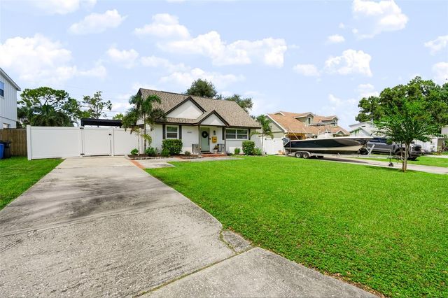 6660 27TH WAY N, St Petersburg, FL 33702
