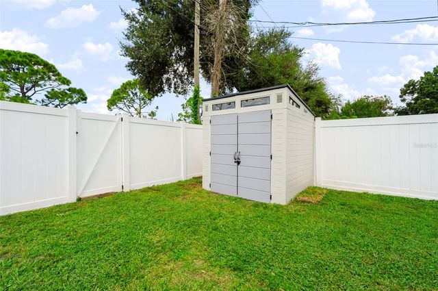 6660 27TH WAY N, St Petersburg, FL 33702
