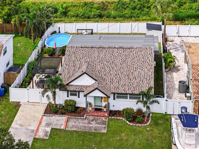 6660 27TH WAY N, St Petersburg, FL 33702