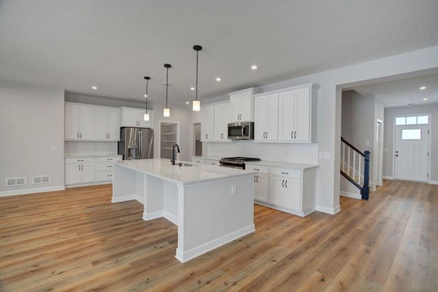 7645 201st Street W, Lakeville, MN 55044