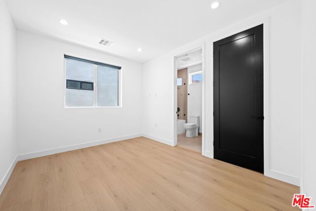 837 N Detroit Street, Los Angeles, CA 90046