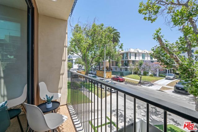 837 N Detroit Street, Los Angeles, CA 90046