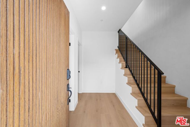 837 N Detroit Street, Los Angeles, CA 90046
