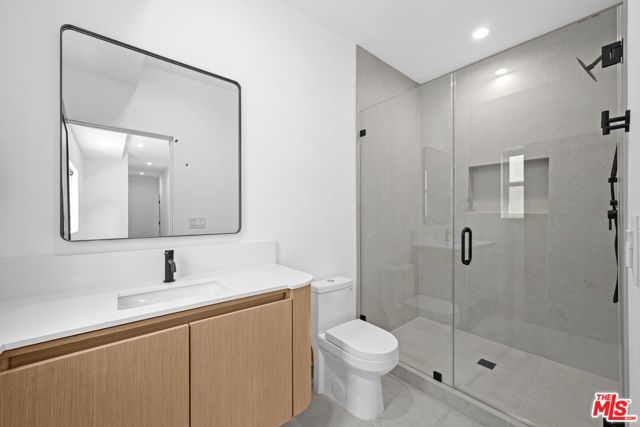 837 N Detroit Street, Los Angeles, CA 90046