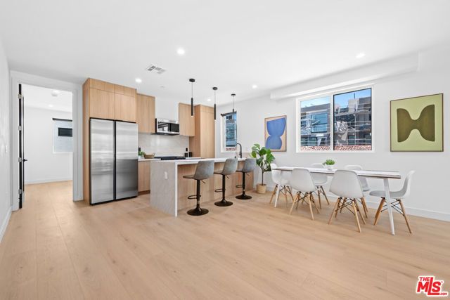837 N Detroit Street, Los Angeles, CA 90046