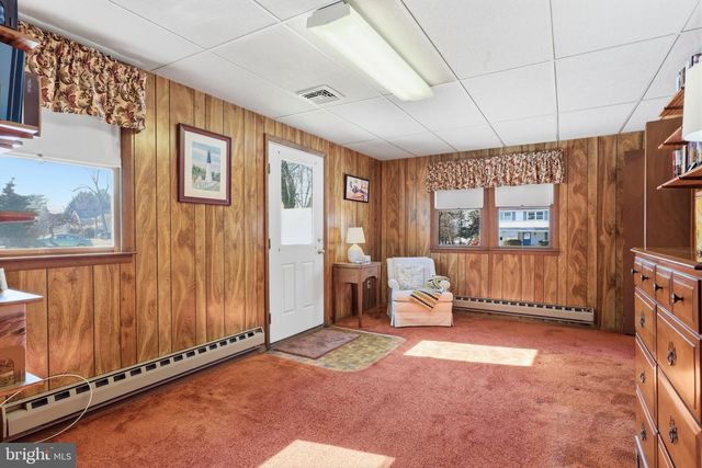 1460 CATHYS LN, North Wales, PA 19454