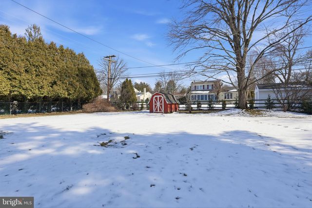 1460 CATHYS LN, North Wales, PA 19454