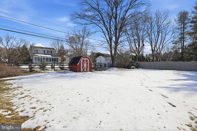 1460 CATHYS LN, North Wales, PA 19454