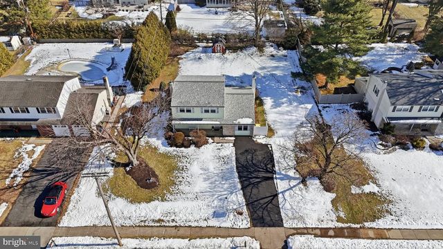 1460 CATHYS LN, North Wales, PA 19454