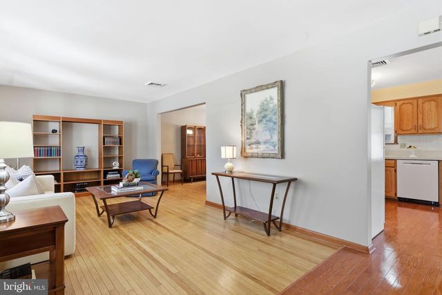 1460 CATHYS LN, North Wales, PA 19454