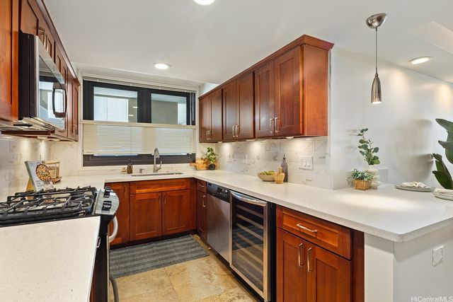 1600 Ala Moana Boulevard 2808, Honolulu, HI 96815
