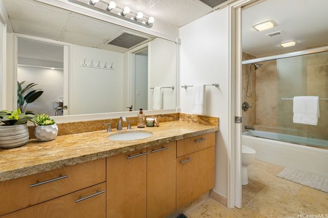 1600 Ala Moana Boulevard 2808, Honolulu, HI 96815