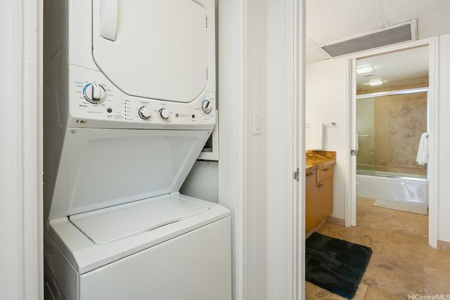1600 Ala Moana Boulevard 2808, Honolulu, HI 96815