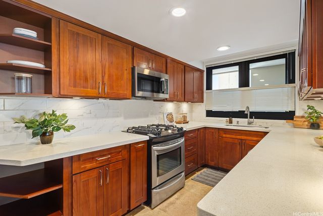 1600 Ala Moana Boulevard 2808, Honolulu, HI 96815