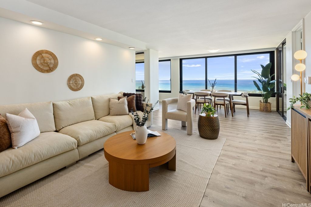 1600 Ala Moana Boulevard 2808, Honolulu, HI 96815