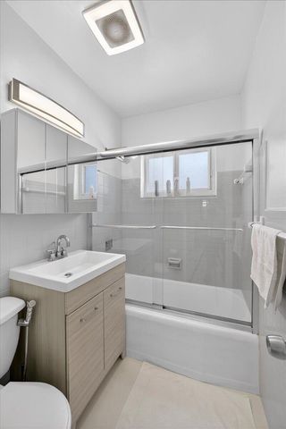 995 NE 156th Terrace, North Miami Beach, FL 33162