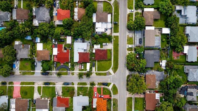 995 NE 156th Terrace, North Miami Beach, FL 33162
