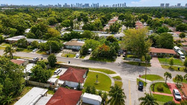 995 NE 156th Terrace, North Miami Beach, FL 33162