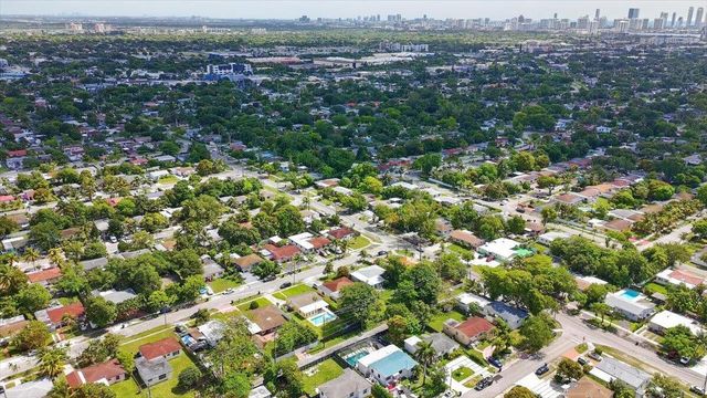 995 NE 156th Terrace, North Miami Beach, FL 33162