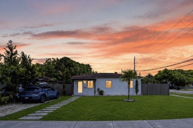 995 NE 156th Terrace, North Miami Beach, FL 33162