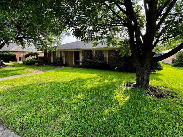 841 Norton Drive, Mesquite, TX 75149