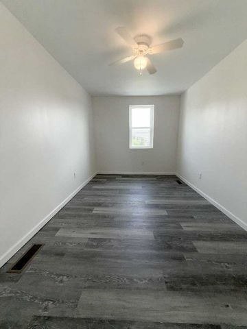 437 Sapphire Way, Bloomfield, PA 15224