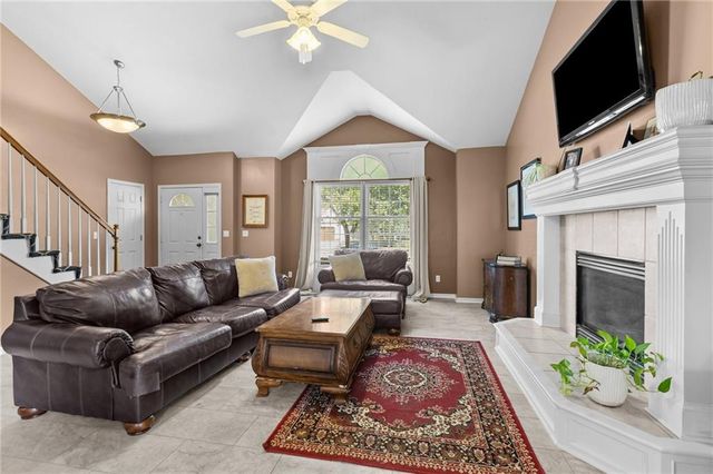 7640 N Everton Avenue, Kansas City, MO 64152