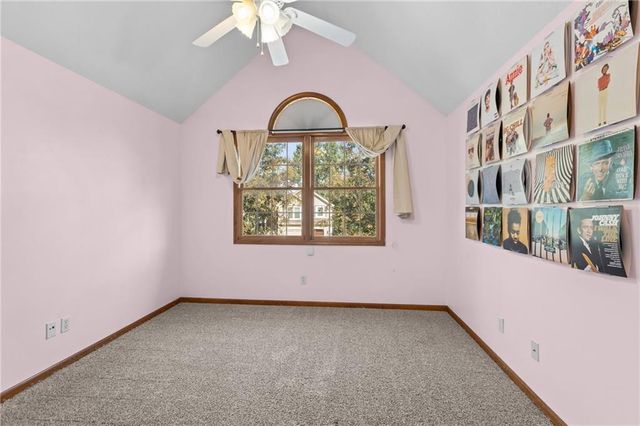7640 N Everton Avenue, Kansas City, MO 64152