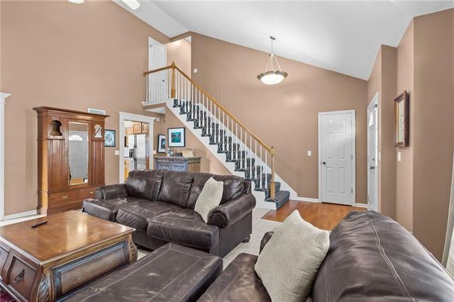 7640 N Everton Avenue, Kansas City, MO 64152