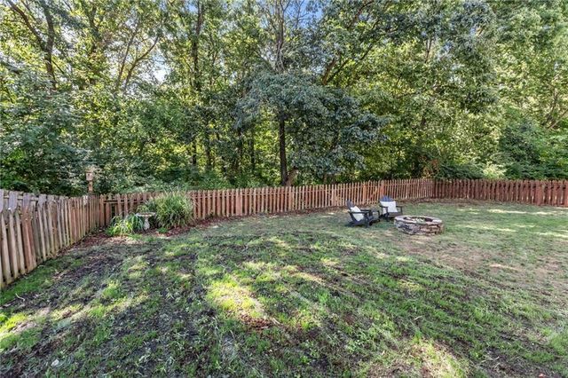 7640 N Everton Avenue, Kansas City, MO 64152