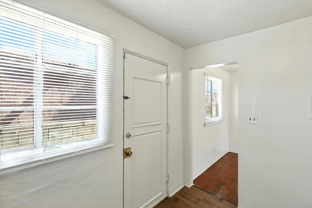 236 SAN PABLO Street NE, Albuquerque, NM 87108